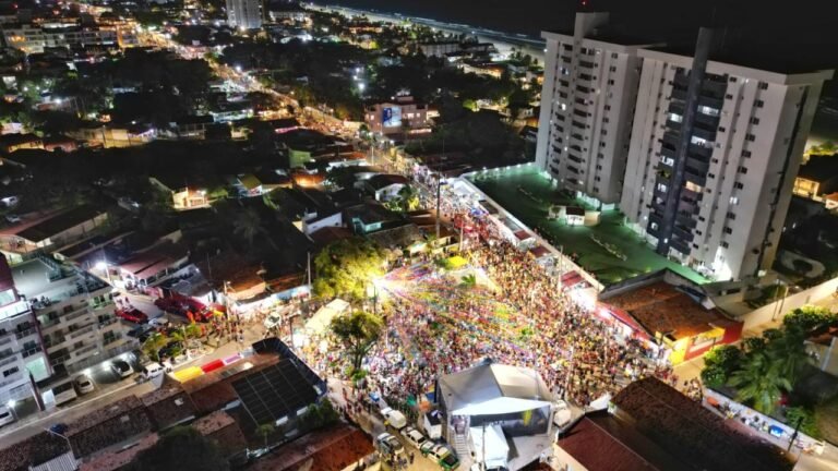 PIRANGI: uma multidão lota a Márcio Marinho no Carnaval de Parnamirim