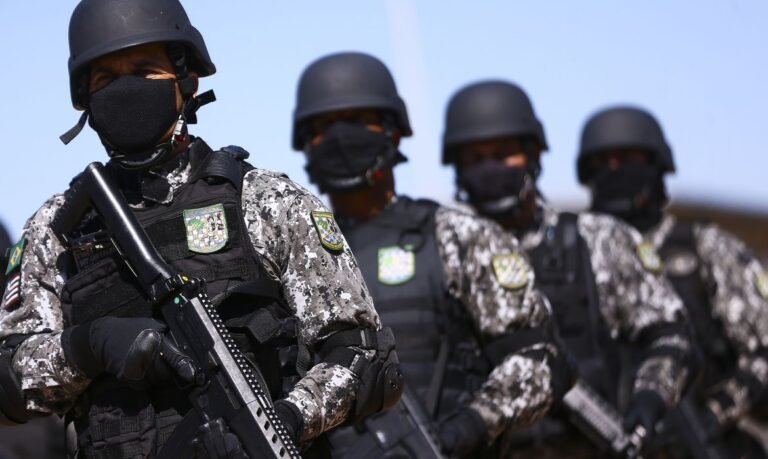 Força Nacional vai deixar buscas por fugitivos de Mossoró Força Nacional vai deixar buscas por fugitivos de Mossoró
