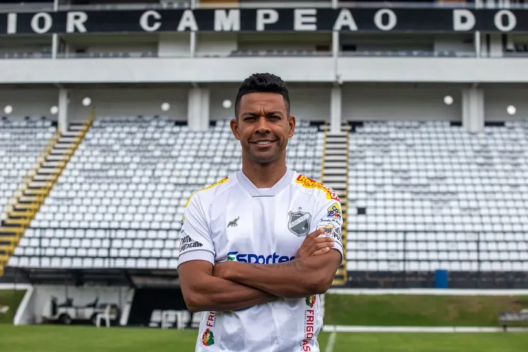 Após saída conturbada, Wallyson retorna ao ABC para a Série B Após saída conturbada, Wallyson retorna ao ABC para a Série B