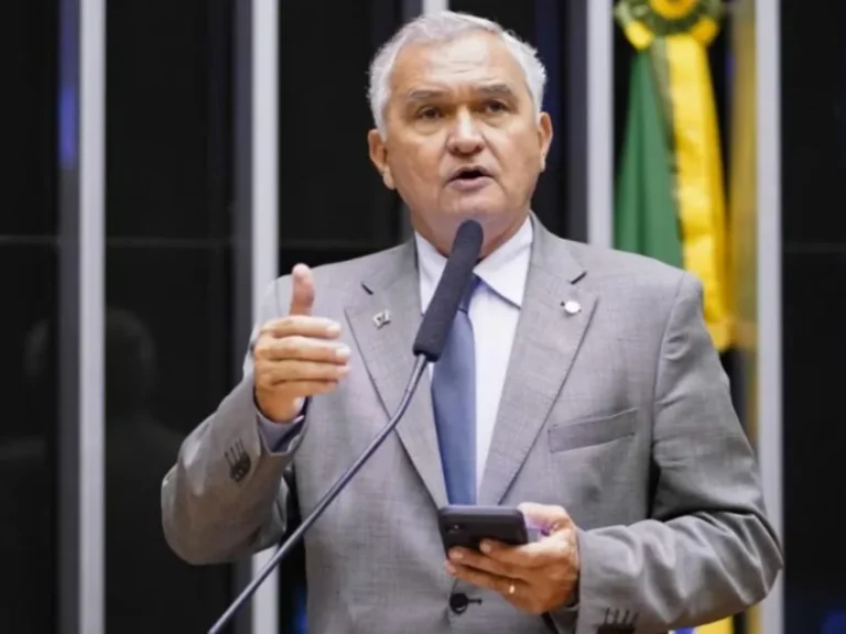 Moraes abre inquérito contra deputado federal do RN por incitação a atos do 8/1 Moraes abre inquérito contra deputado federal do RN por incitação a atos do 8/1