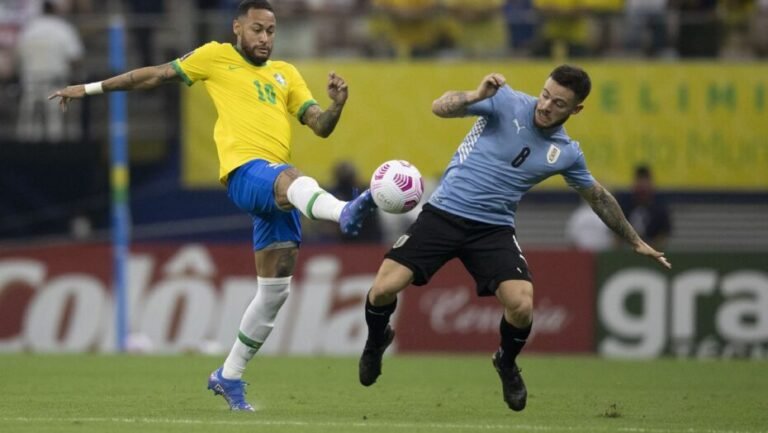 Tentando retomar vitórias, Brasil enfrenta Uruguai em Montevidéu Tentando retomar vitórias, Brasil enfrenta Uruguai em Montevidéu
