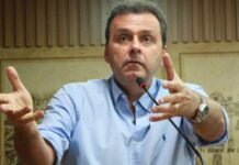 Álvaro e Cadu agem como ‘gigolôs de eleitores incautos’, diz Carlos Eduardo