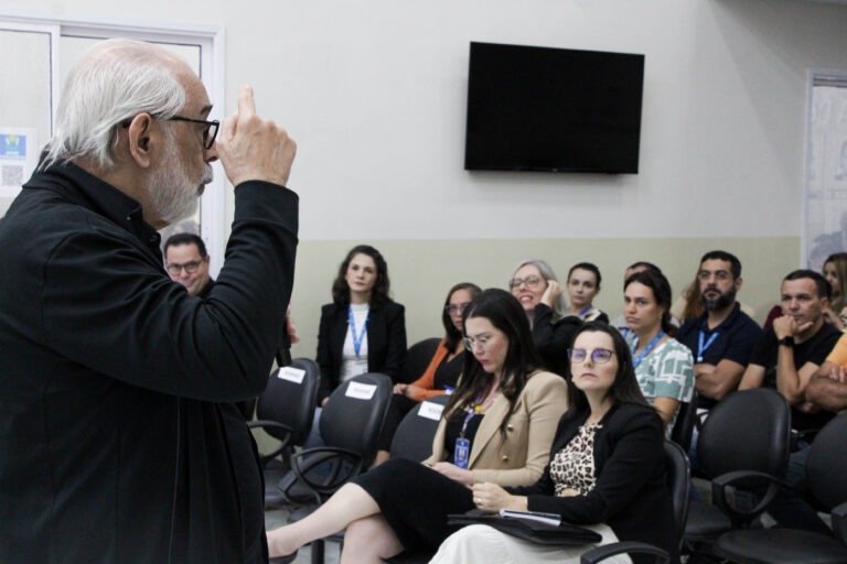 Câmara de Parnamirim realiza palestra sobre Educação Legislativa Câmara de Parnamirim realiza palestra sobre Educação Legislativa