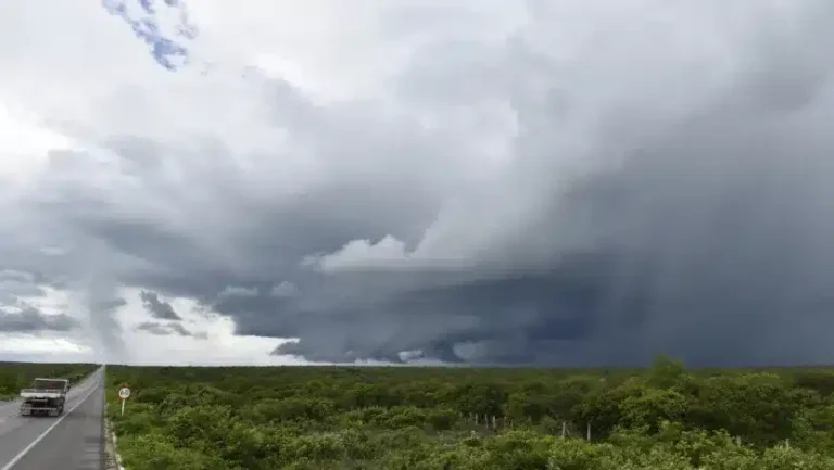 Inmet prorroga alerta de chuvas fortes para 42 cidades do RN até sábado 21; veja quais são