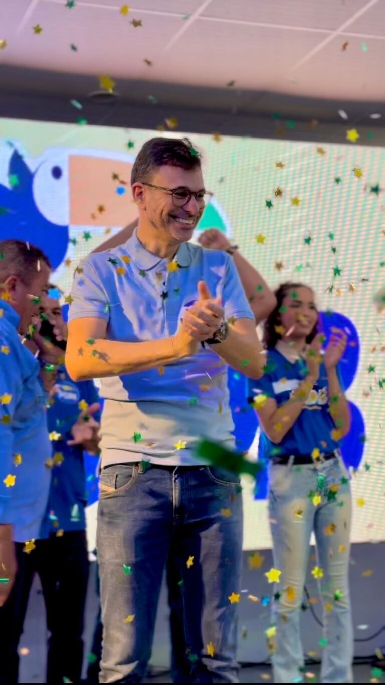 Adesivaço do Professor Ítalo Siqueira acontece neste sábado em Parnamirim Adesivaço do Professor Ítalo Siqueira acontece neste sábado em Parnamirim
