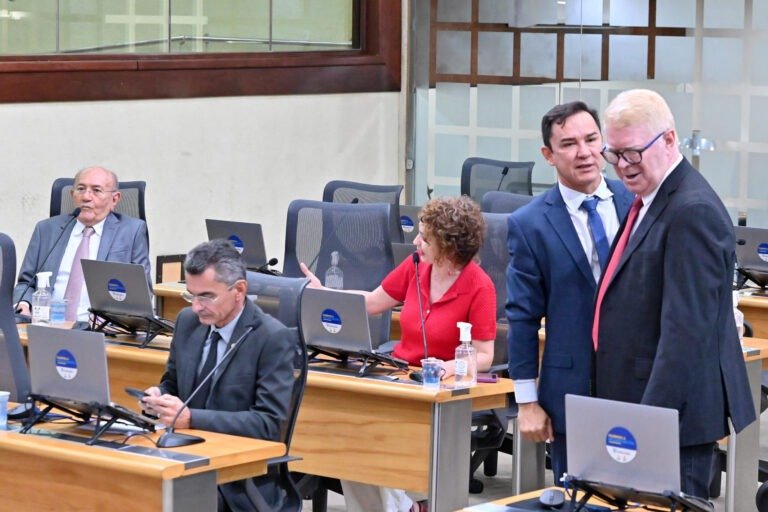 ALRN aprova Programa de Saúde Mental para pais e cuidadores de pessoas com deficiência ALRN aprova Programa de Saúde Mental para pais e cuidadores de pessoas com deficiência