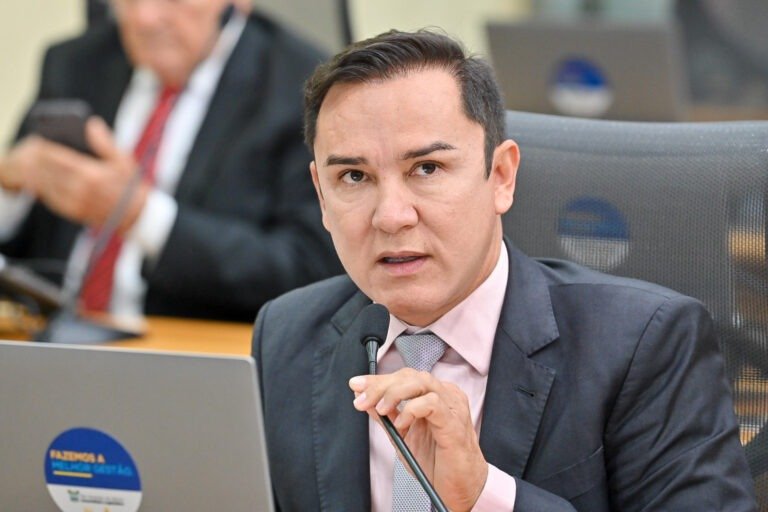 Neilton Diógenes reforça compromisso com a enfermagem e abastecimento de água para Apodi Neilton Diógenes reforça compromisso com a enfermagem e abastecimento de água para Apodi