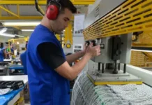 Confiança da indústria recua, mas Nordeste mantém otimismo