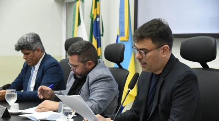 Câmara de Parnamirim realiza 15ª reunião da CCJ