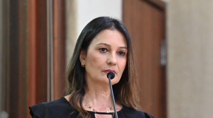 Cristiane Dantas chama atenção para insegurança e cita morte de criança