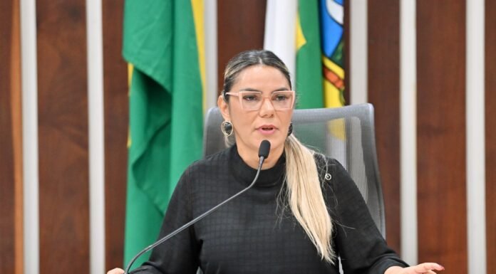 Eudiane Macedo destaca investimentos em infraestrutura na região Salineira
