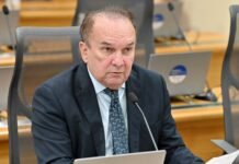 Deputado Nelter Queiroz analisa cenário político estadual e manifesta voto de pesar