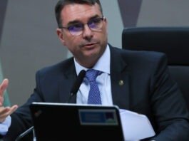 Crise de Flávio abala relação com evangélicos, mercado e agro