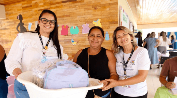 Prefeitura beneficia 36 mães com kits natalidade em Passagem de Areia
