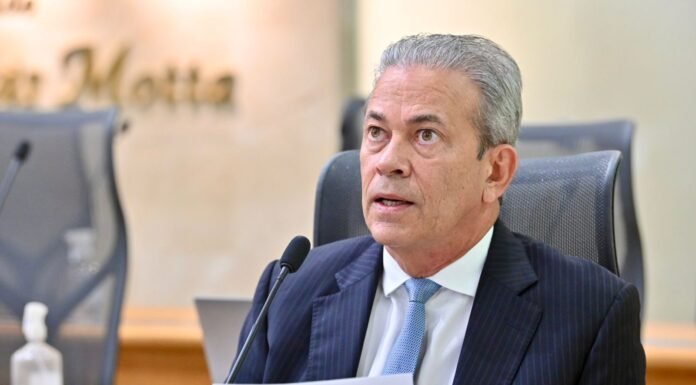 Hermano Morais destaca potencial mineral e fruticultura na economia potiguar
